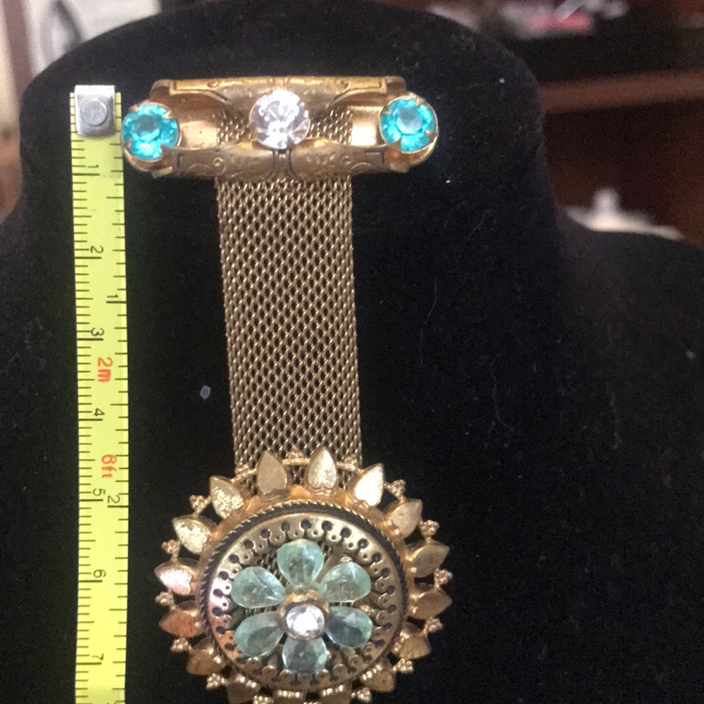 VINTAGE RARE BEAUTIFUL AND STUNNING ACCENT PIECE